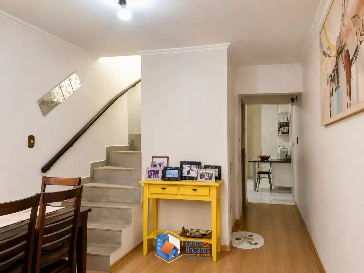 Imagem Sobrado para venda em Jardim Cachoeira com 3 quartos, sendo 1 suíte, 120m²