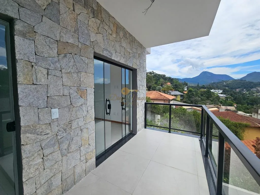 Imagem Casa em Condomínio para Venda em Teresópolis / RJ no bairro Golfe
