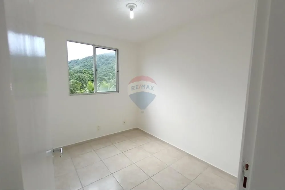 Imagem Apartamento com 2 quartos para venda em Guaratiba - RJ