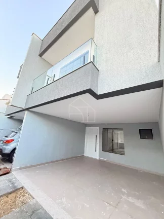 Imagem Casa Duplex com 3 Suítes em Colina de Laranjeiras