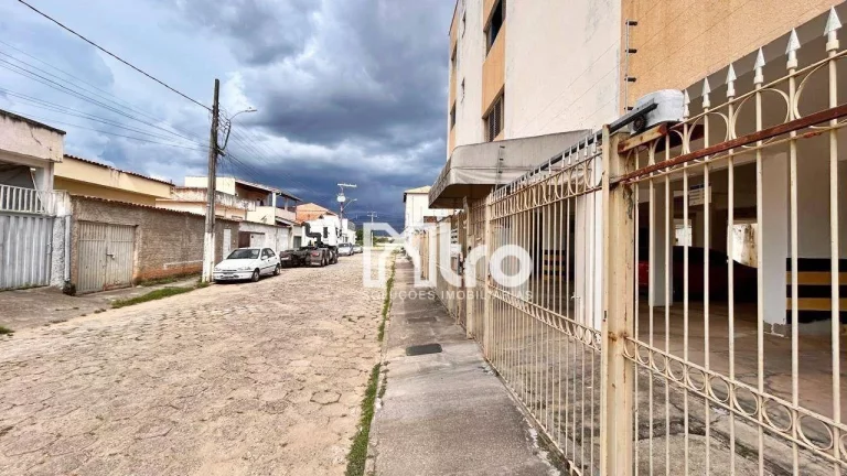 Imagem Apto 3 dormitórios com ótimo valor, 84 m² por R$ 220.000 - Santos Dumont - Itajubá/MG