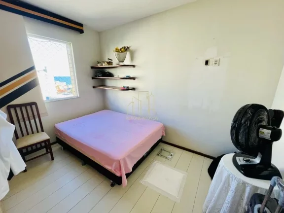 Imagem Apartamento amplo e bem localizado com três quartos a venda na pituba