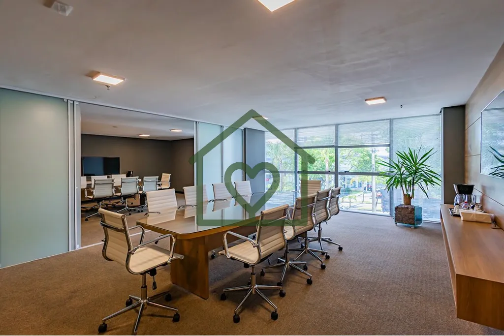 Imagem Sala comercial de 37m2 no 7º andar da Rua Gutemberg, 151, Torre 2, na Zona Petrópolis, com piso po...