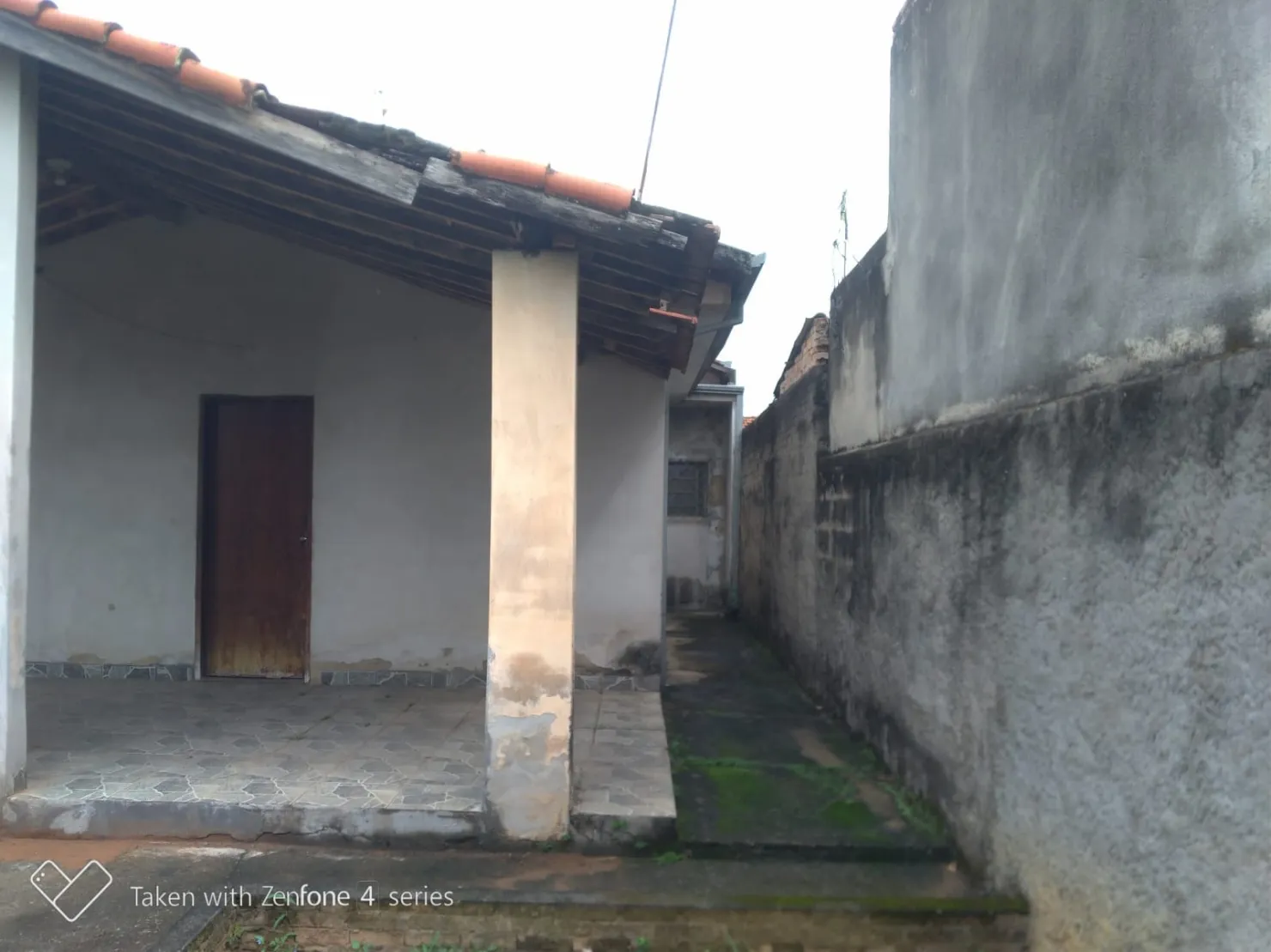 Imagem Casa à venda 2 Quartos, 1 Suite, 3 Vagas, 300M², Jardim Gurilândia, Taubaté - SP