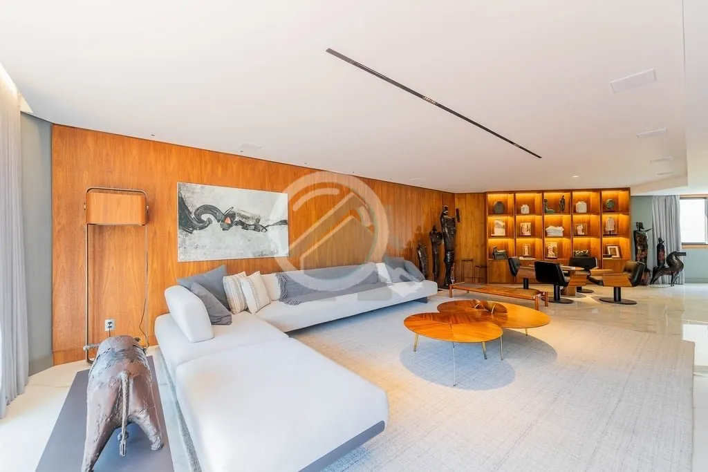 Imagem Apartamento com 405 m² de área privativa, 4 suítes transformadas em 3, TOTALMENTE REFORMADO, com ...