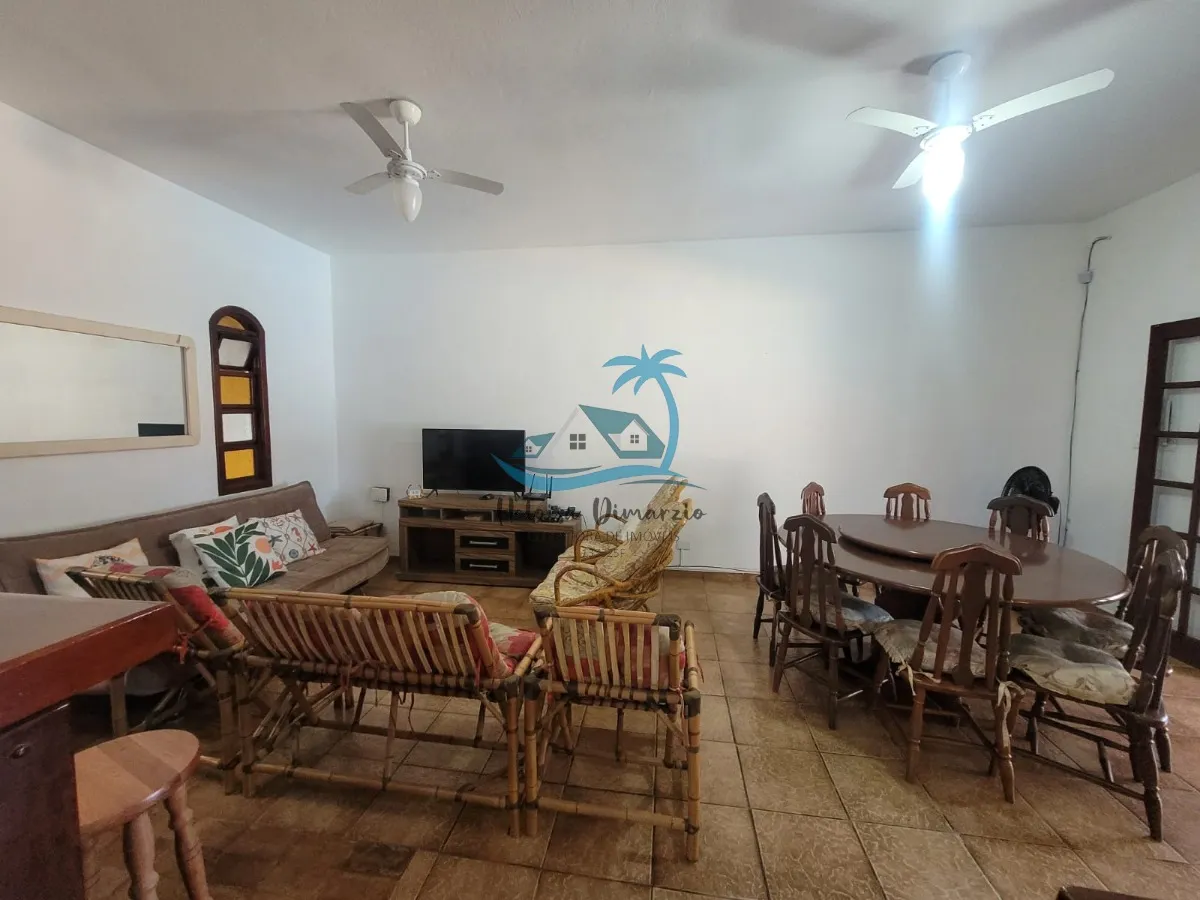 Imagem Casa com 3 dormitórios e piscina a venda em Ubatuba no bairro do Itaguá.