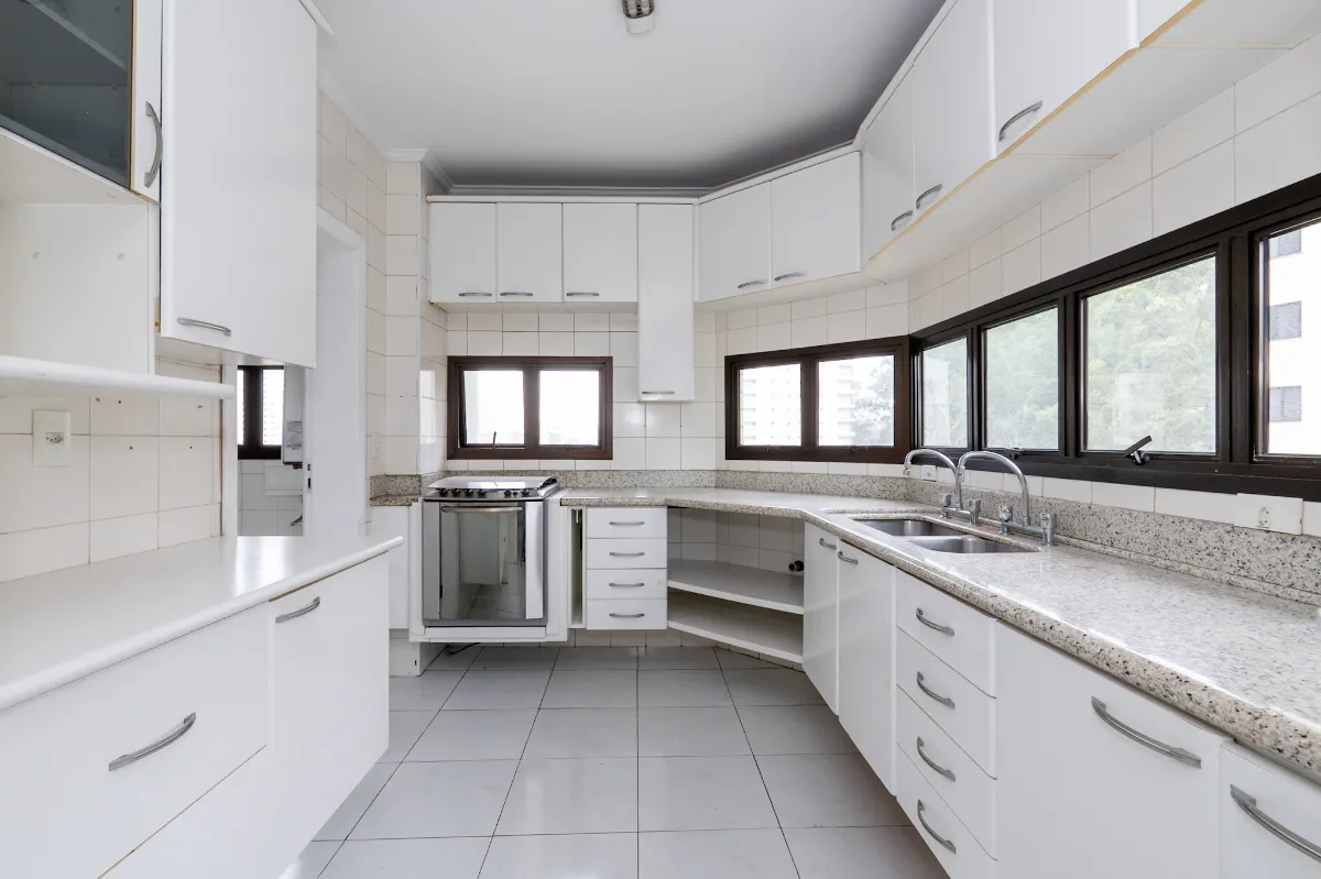 Imagem Apartamento para venda em Vila Andrade com 3 quartos, sendo 3 suítes, 184m2