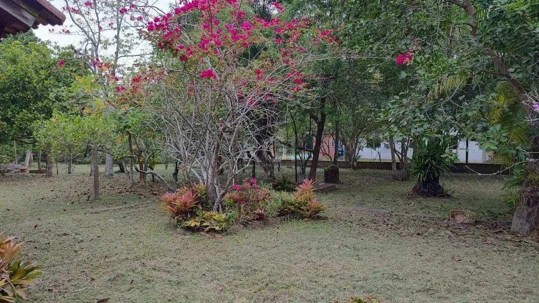 Imagem Sito à venda no Lami, com casa com quartos, 1 banheiro e piscina