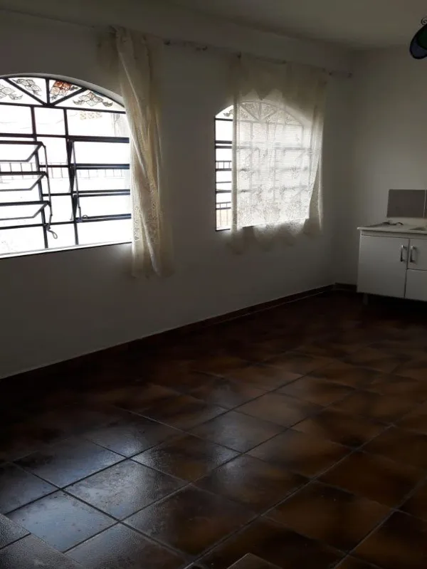 Imagem Imperdível oportunidade: Casa à venda em Santo André-SP, Vila Guaraciaba, 2 quartos, 1 suíte, 2 salas, 2 banheiros, 3 vagas, 96m²