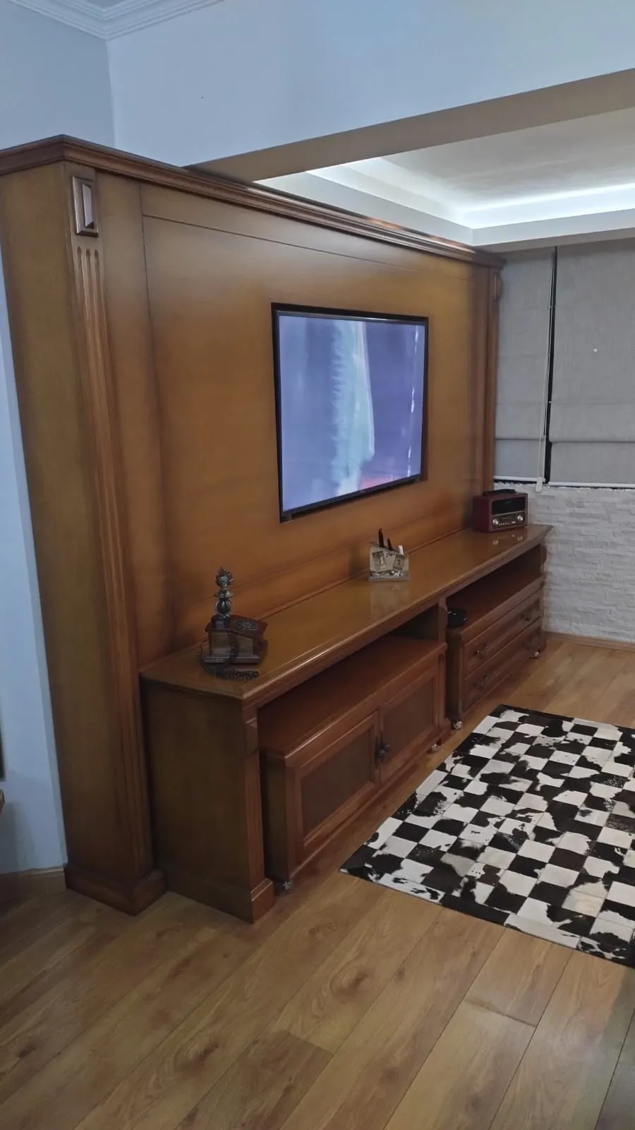 Imagem APARTAMENTO 3 DORMITORIOS , SENDO 1 SUÍTE, 2 VAGAS PARA CARRO COBERTAS, UNCO NO ANDAR, VILA IPIRANGA, PORTO ALEGRE/RS