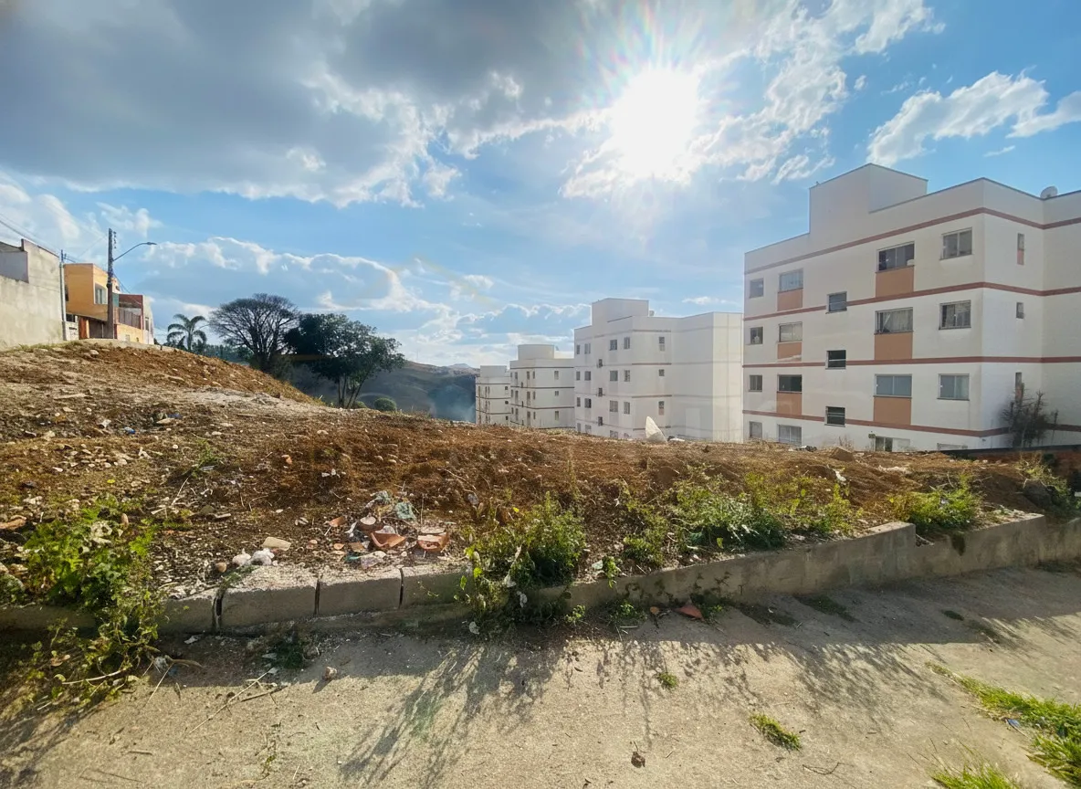 Imagem Terreno à venda em São José, Poços de Caldas