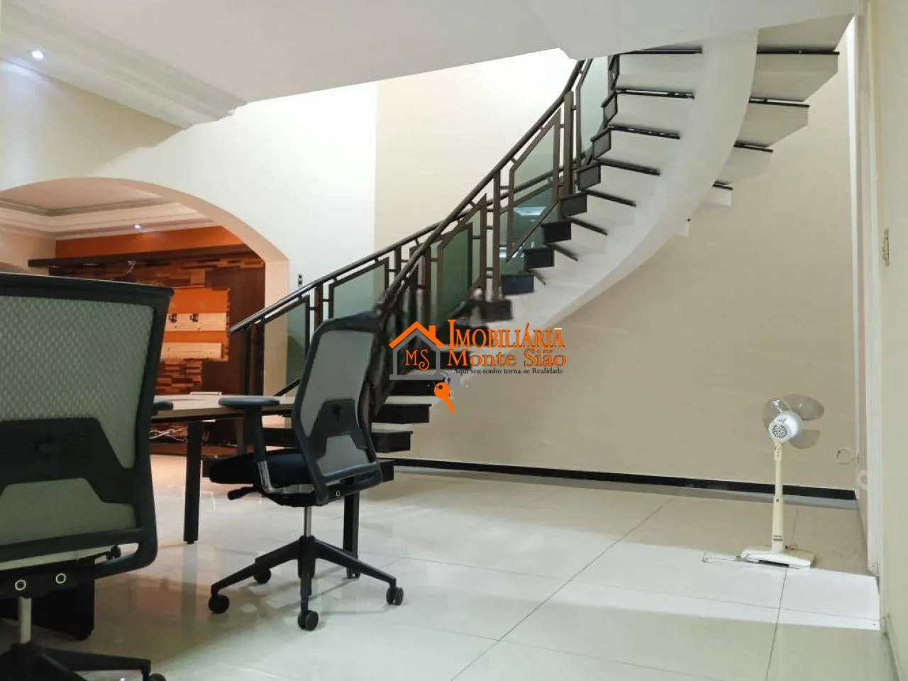 Imagem Sobrado para alugar, 190 m² por R$ 10.234,00/mês - Jardim Santa Francisca - Guarulhos/SP