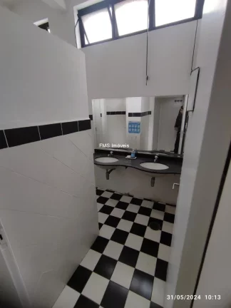 Imagem Prédio Comercial Inteiro de 1.000m² na Vila Olímpia, São Paulo - Locação Imperdível!