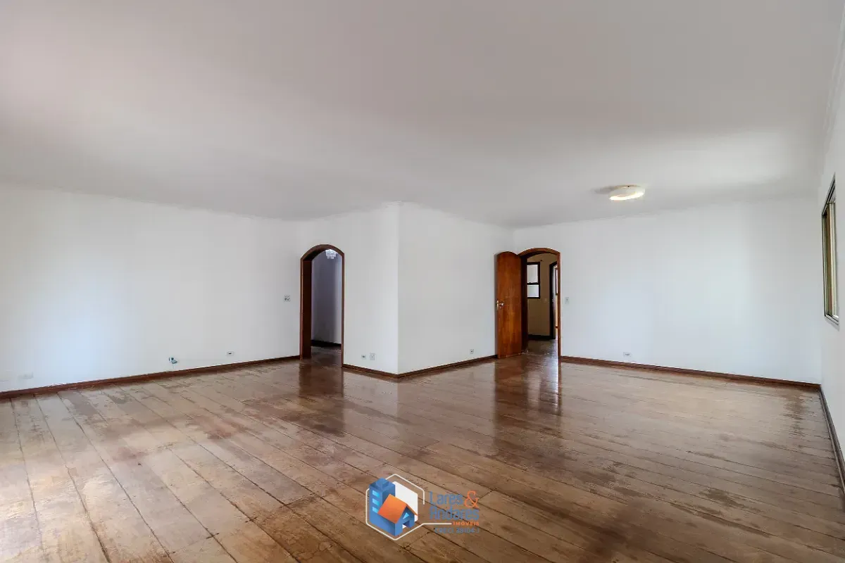 Imagem Apartamento para venda em Campo Belo com 5 quartos, sendo 2 suítes, 210m²