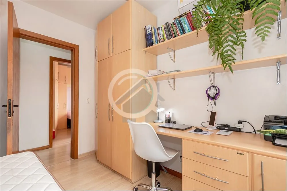 Imagem Excelente apartamento ensolarado, em andar alto, com 3 dormitórios, sala dois ambientes, cozinha, u...