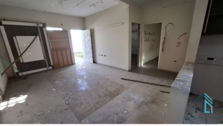 Imagem TERRENO A VENDA, 8m2 de frente, 02 quartos, no Tingui em Curitiba PR
