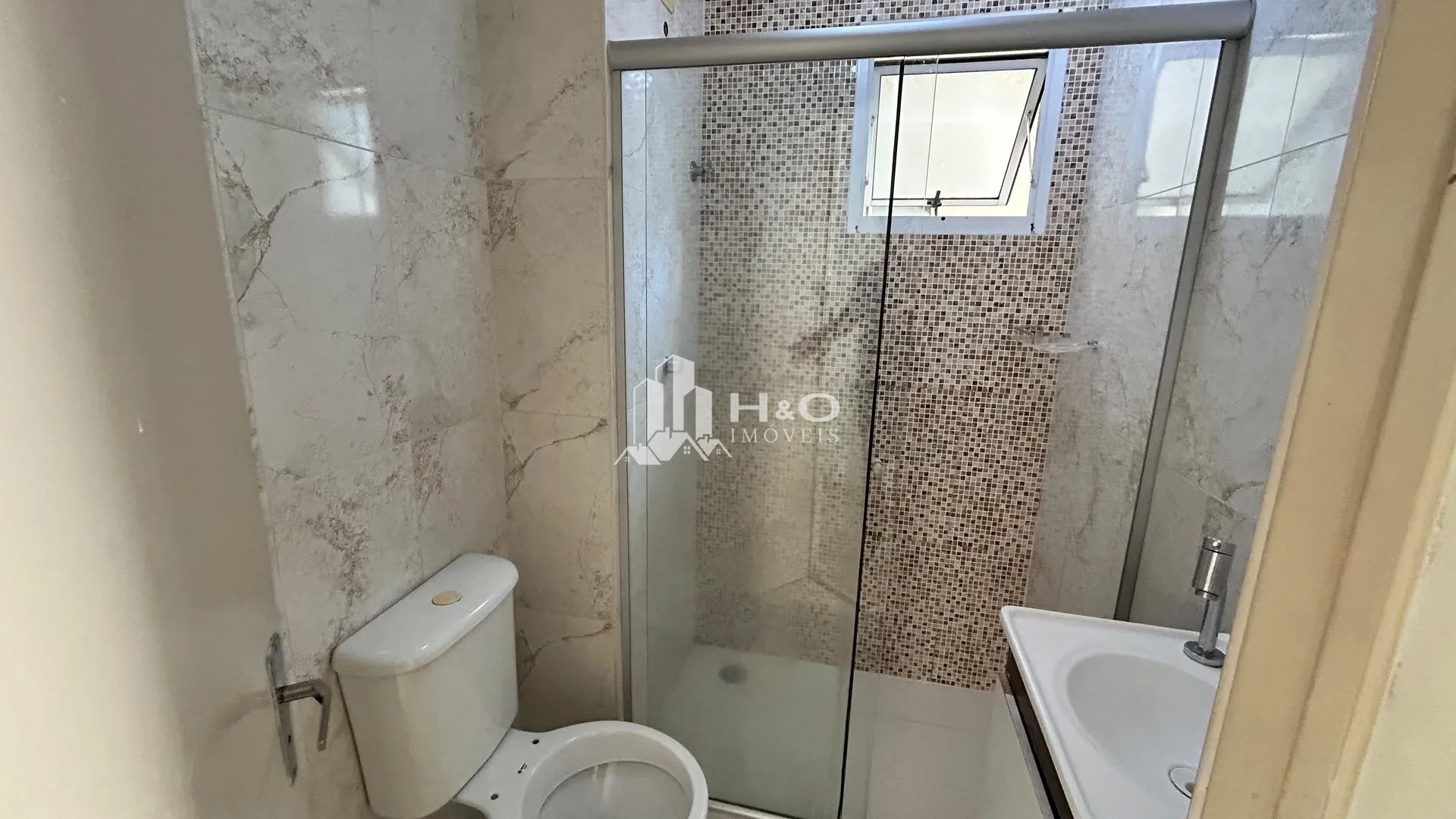 Imagem Apartamento 2 Dormitórios com Planejados e Sacada à Venda na Cidade Líder