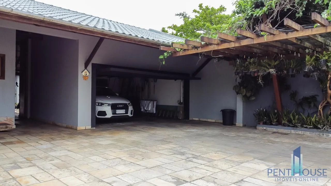 Imagem Casa para Venda em Porto Belo, CENTRO, 3 dormitórios, 3 suítes, 4 banheiros, 4 vagas