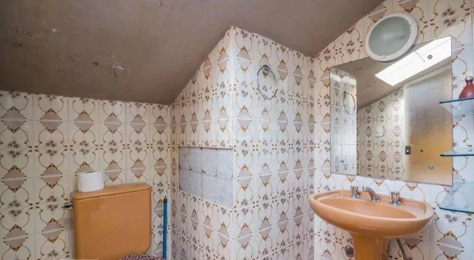 Imagem Casa para Venda - 294.4m², 4 dormitórios, sendo 2 suites, 2 vagas - Nonoai