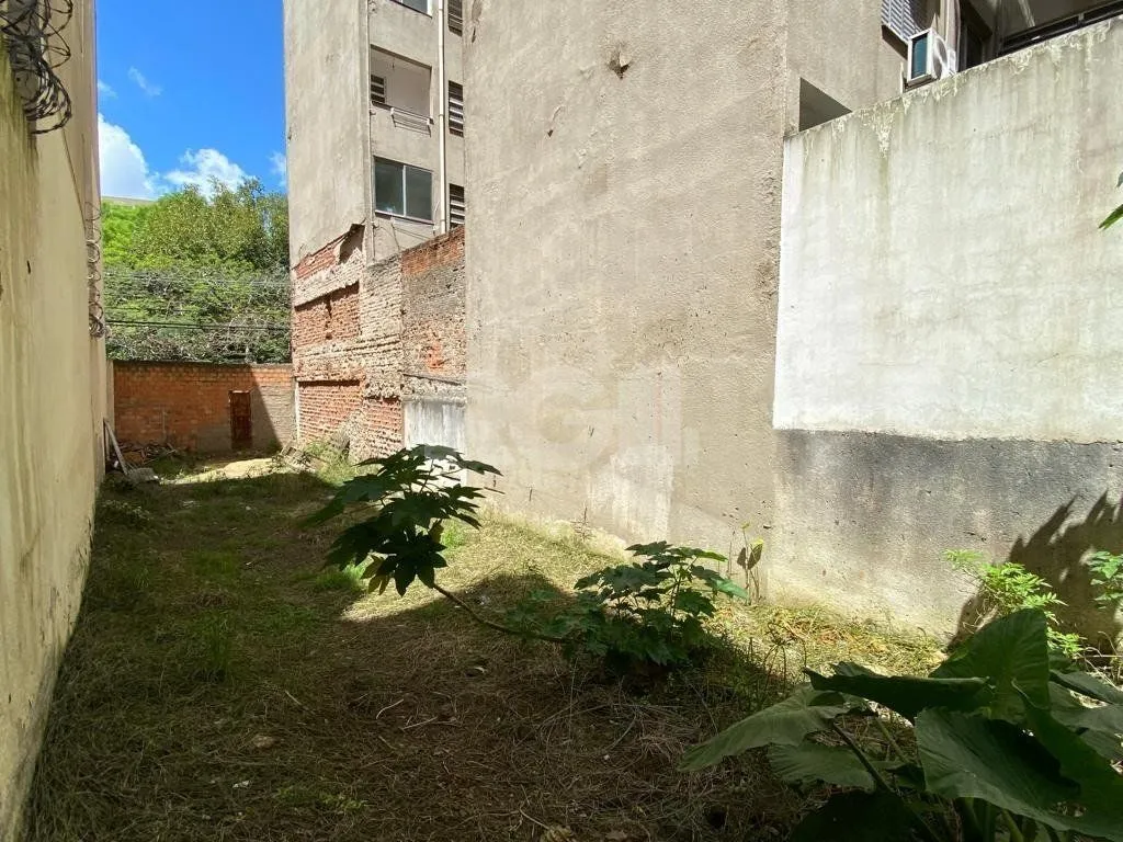 Imagem Terreno com projeto aprovado para construção de prédio no Centro Histórico