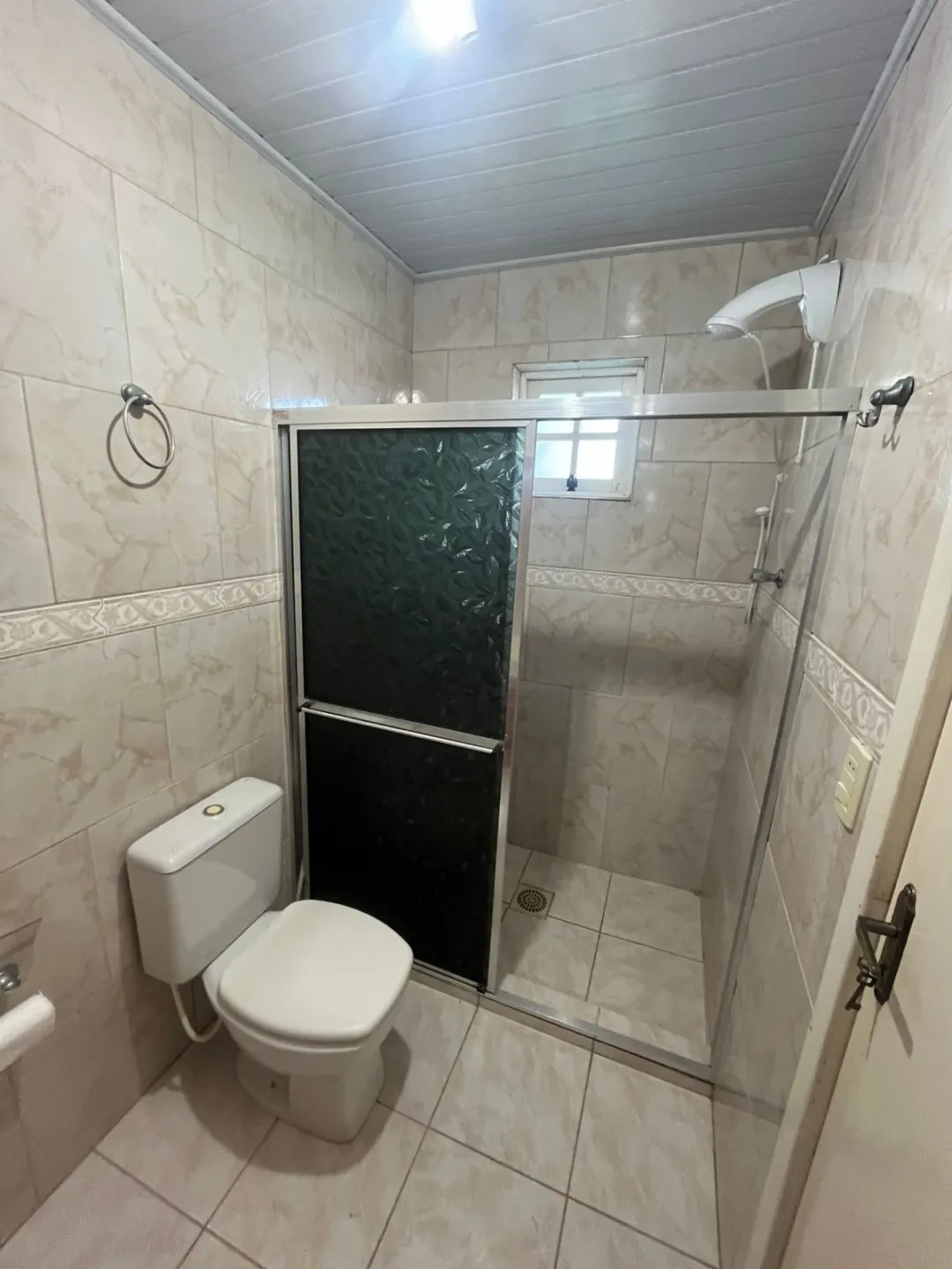 Imagem CASA À VENDA EM VIAMÃO - BAIRRO VIAMÓPOLIS! Excelente oportunidade para quem busca espaço, conforto e uma localização privilegiada!