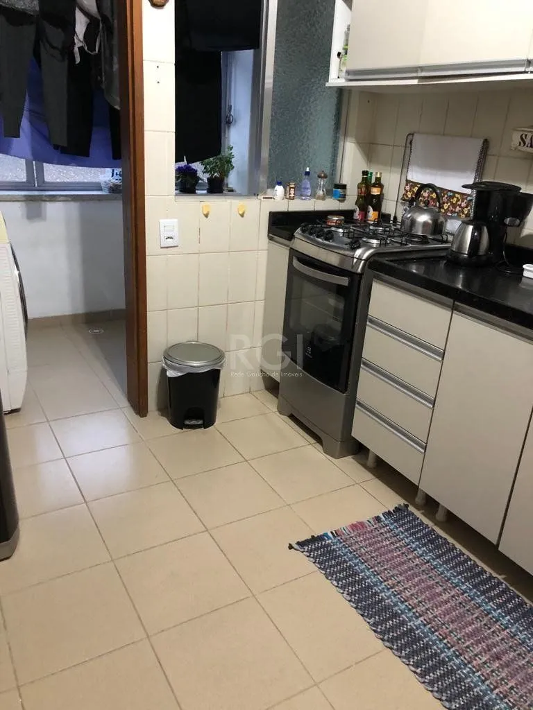 Imagem Cobertura para Venda - 100.94m², 3 dormitórios, sendo 1 suites, 2 vagas - Petrópolis