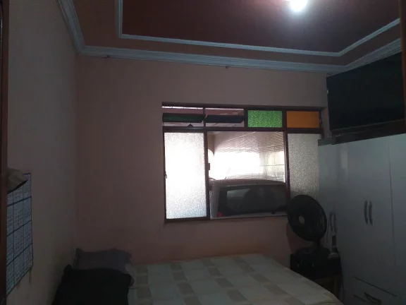 Imagem CASA DE QUATRO QUARTOS NO CARIRU