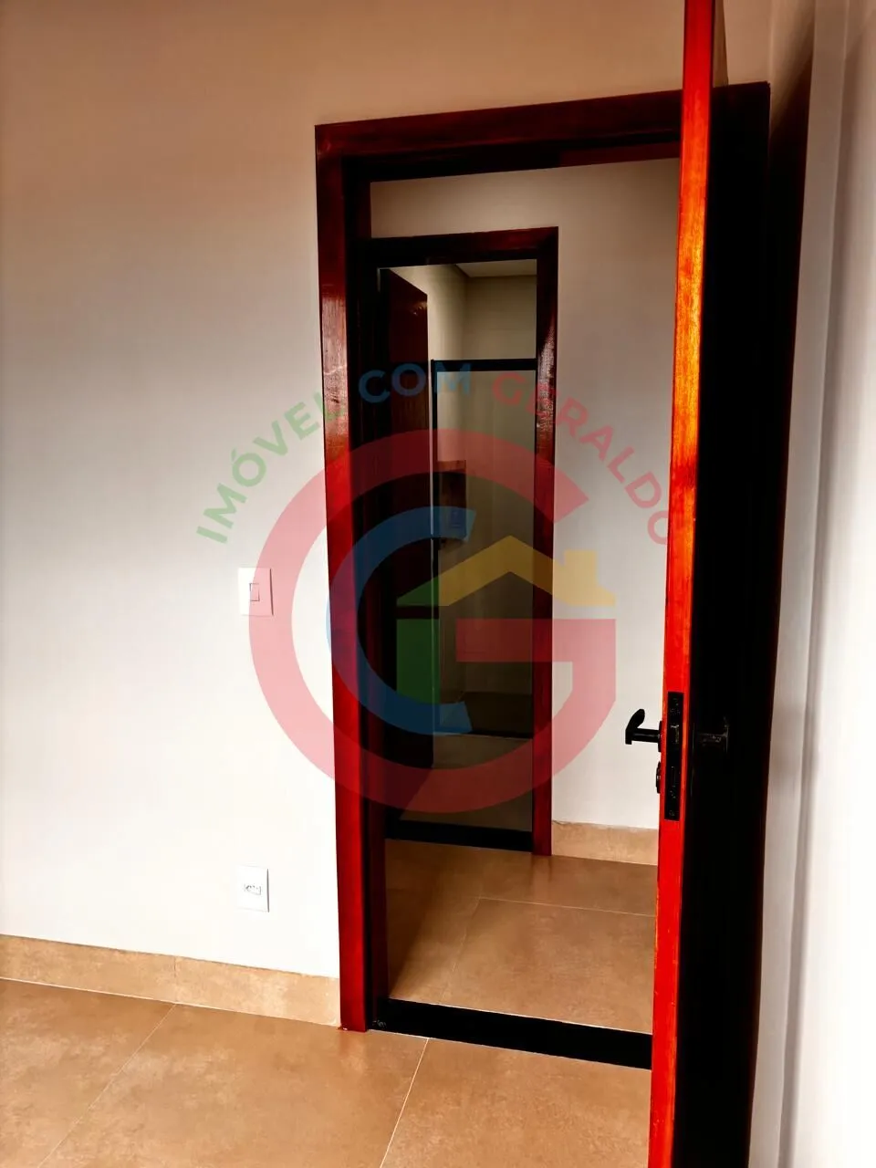 Imagem Ágio de Apartamento 2Q (1 suíte) com armários - Próx. Aeroporto Santa Genoveva