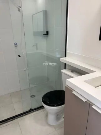 Imagem Apartamento à venda ou locação em Santo Amaro, com 1 quarto, 1 banheiro, 27m² de área.