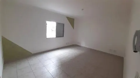 Imagem LOCAÇÃO DE SALA NA VILA PROGRESSO, EM GUARULHOS/SP, 29m² com muita luz natural, localização estratégica e toalete. CONSULTE-NOS.