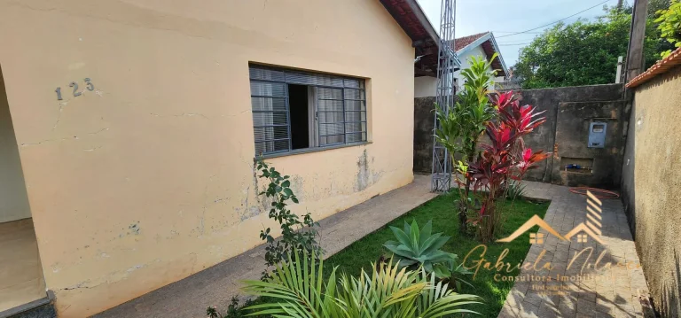 Imagem Casa Padrão de 3 dormitórios no Jardim do Lago
