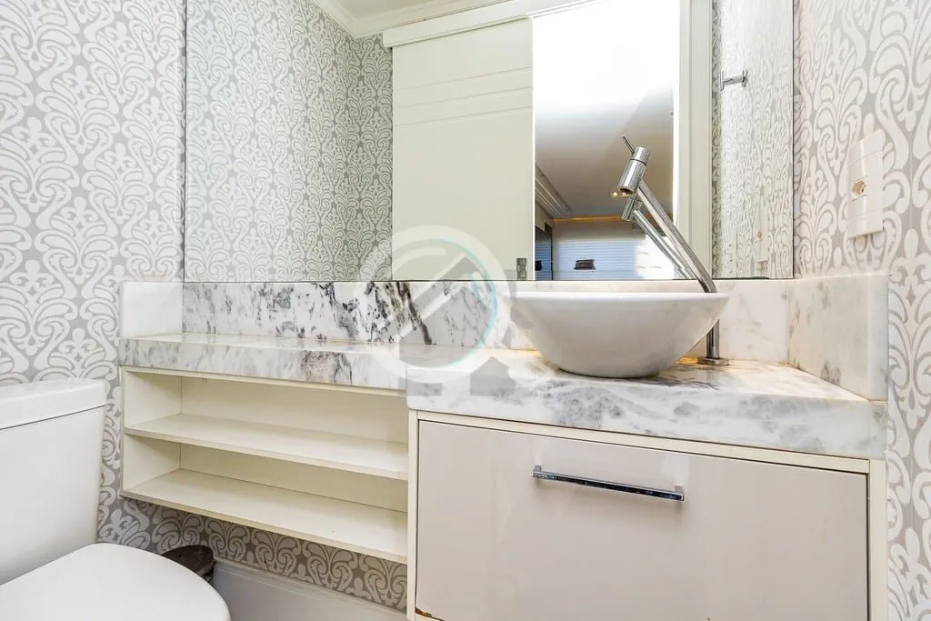 Imagem Desfrute do luxo em um apartamento totalmente mobiliado com 137m² de área privativa, composto por ...