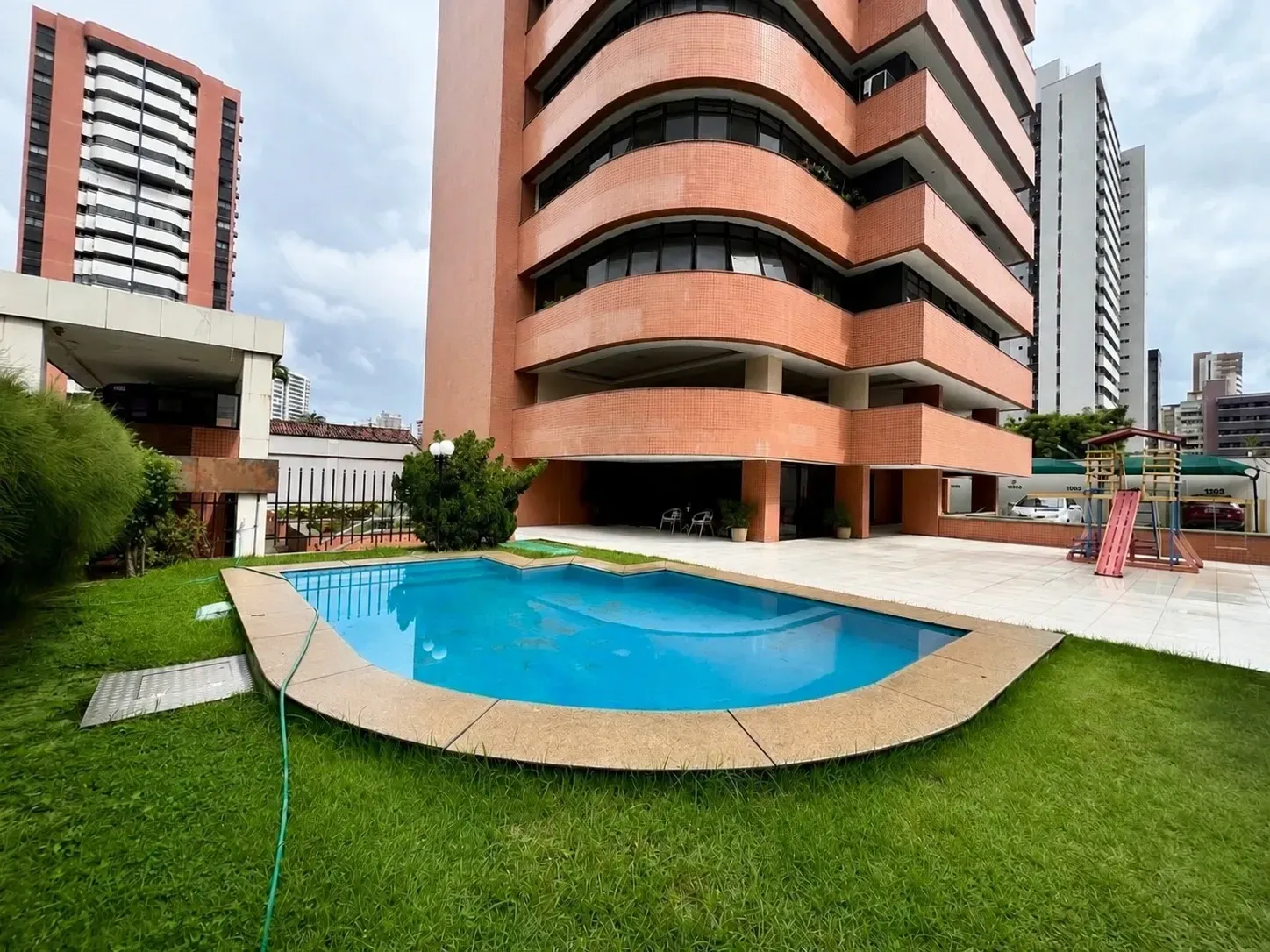 Foto do imóvel Apartamento com 4 Quartos à Venda, 232 m² em Aldeota - Fortaleza