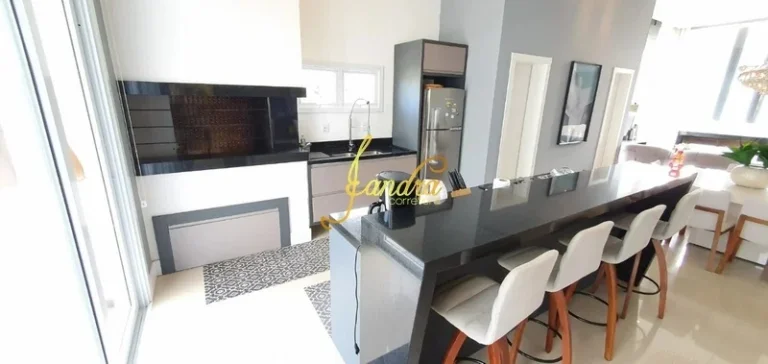 Imagem Casa térrea em condomínio fechado mobiliada e decorada 160m2