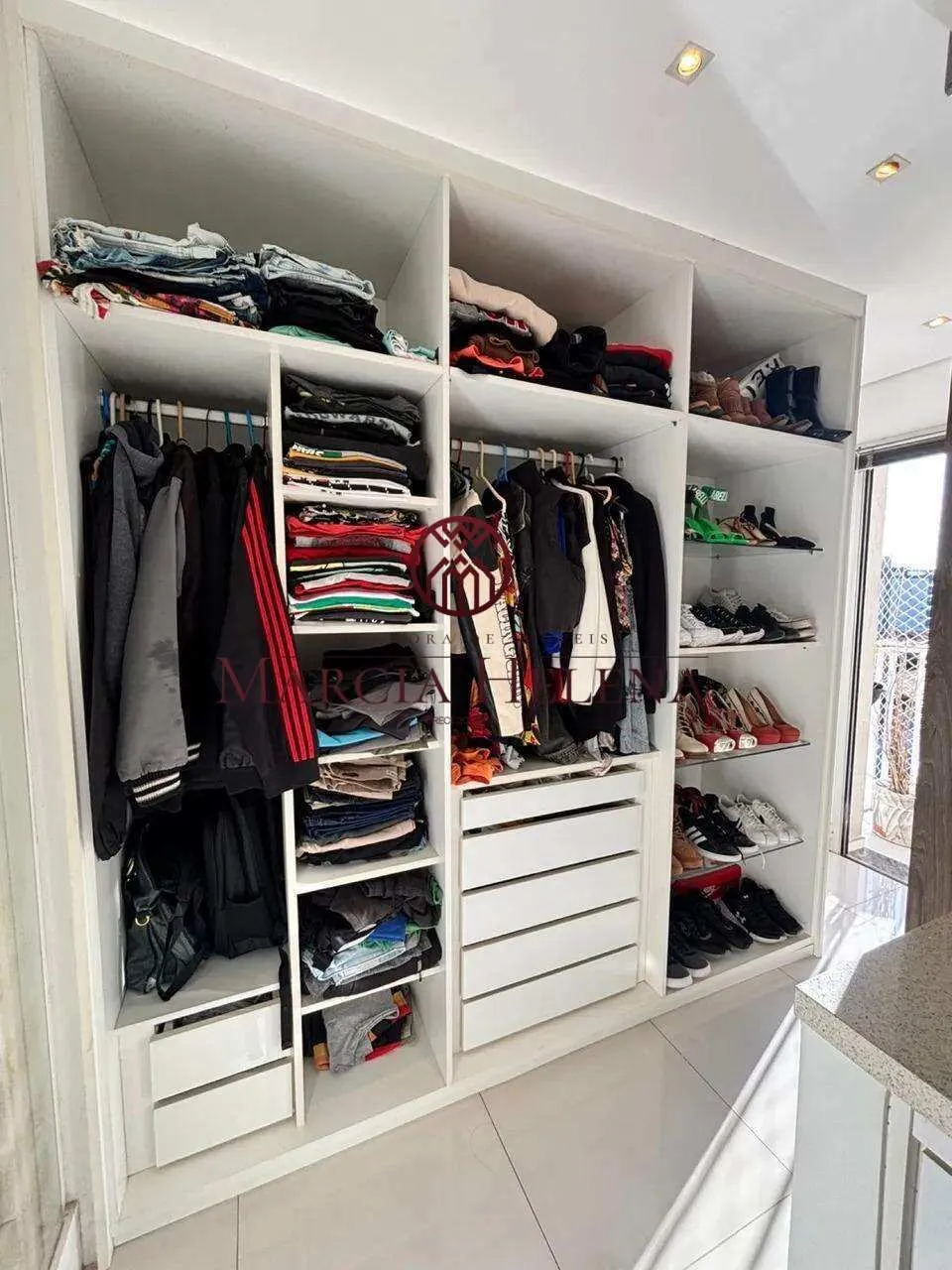 Imagem Apartamento à venda, no Edifício Asturias em Campinas, Taquaral, com 1 quarto, 57m2