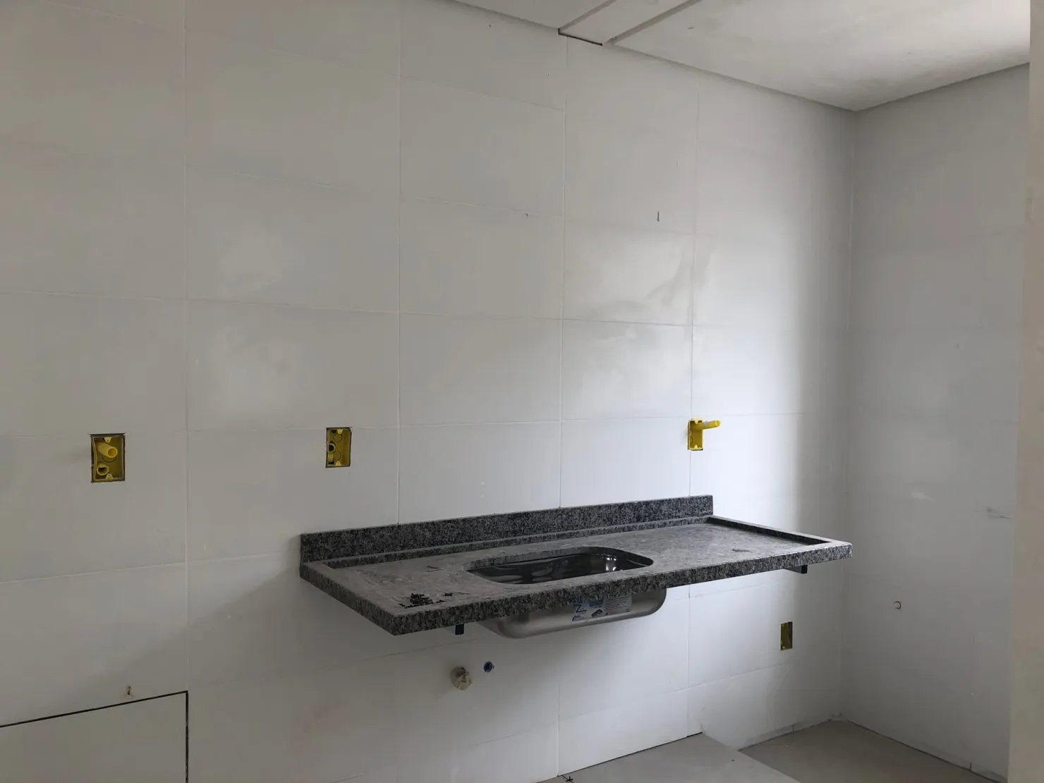 Imagem Apartamento à venda 1 Suite, 1 Vaga, 474.72M², Conjunto Habitacional Terra dos Ipês W, Pindamonhangaba - SP | Edifício Orquídea