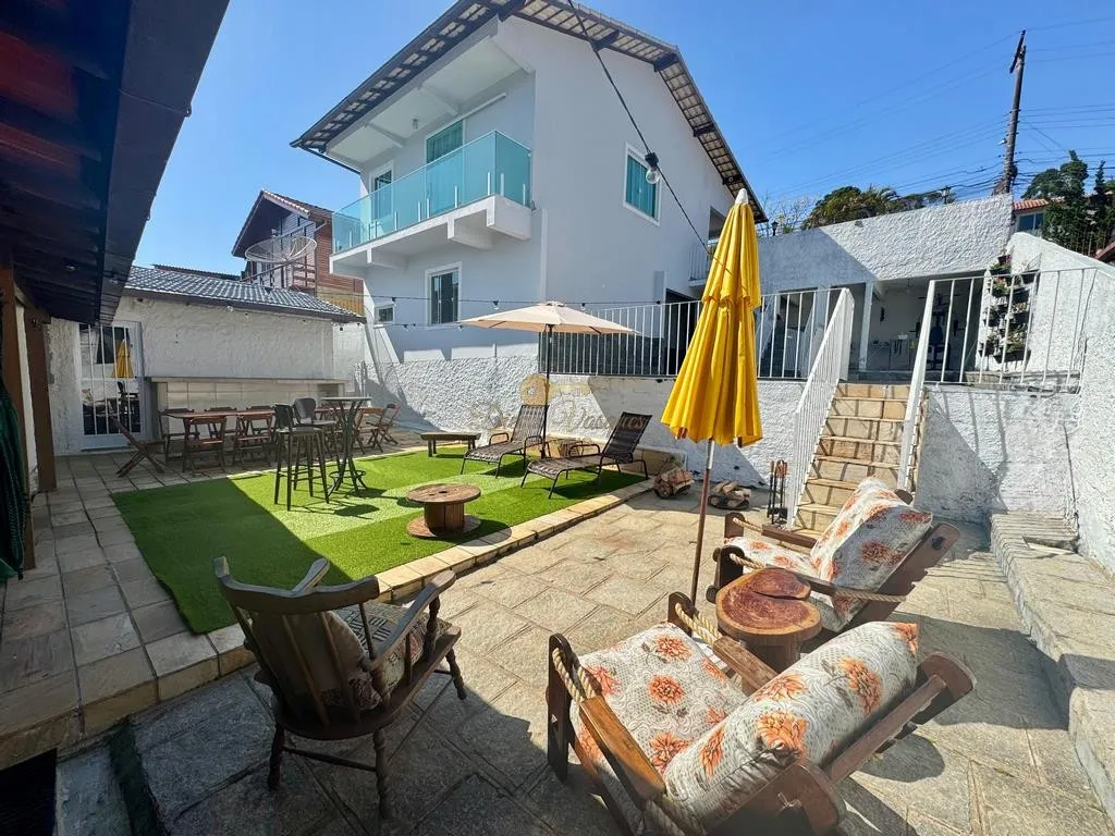 Foto do imóvel Casa para Venda em Teresópolis / RJ em Rua Etelvino Dias da Rosa