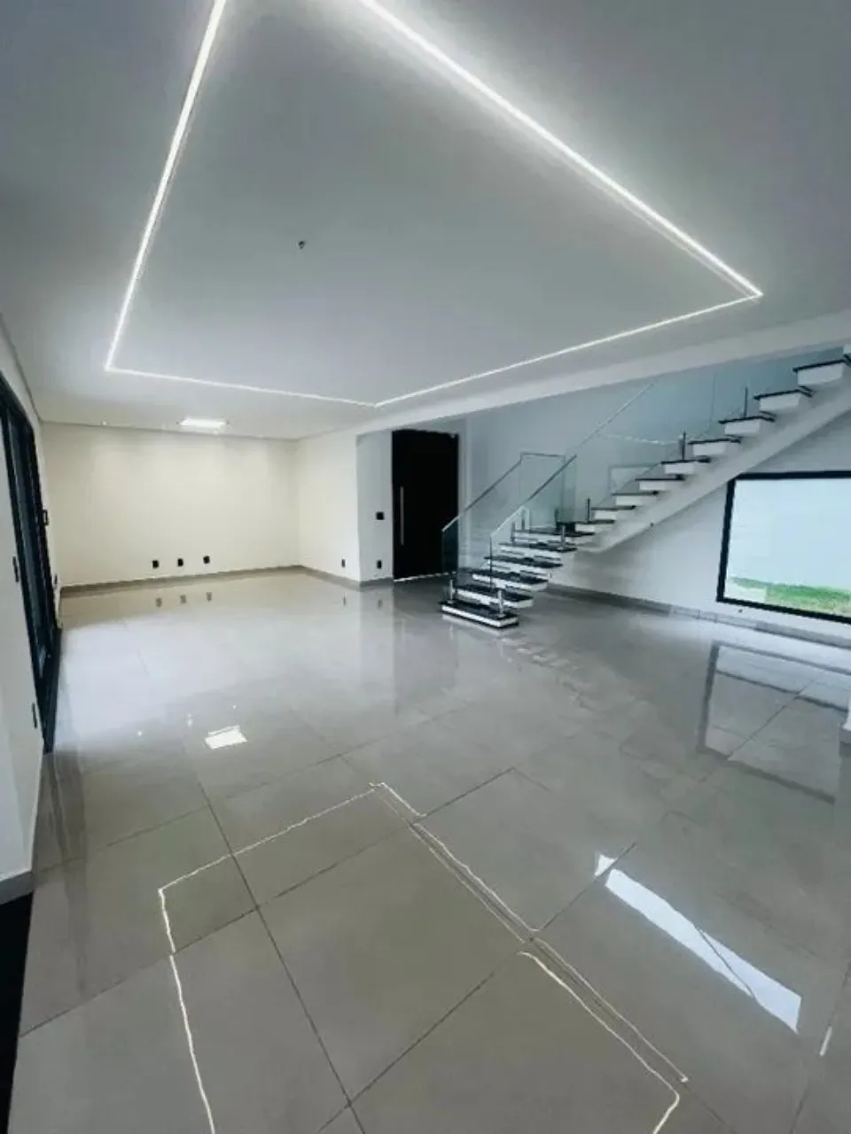 Imagem Venda de Casa em Condomínio de Alto Padrão na Cyrela Landscape Esplanada em Votorantim-SP: 3 quartos, 3 suítes, 3 salas, 5 banheiros, 4 vagas, 208m².