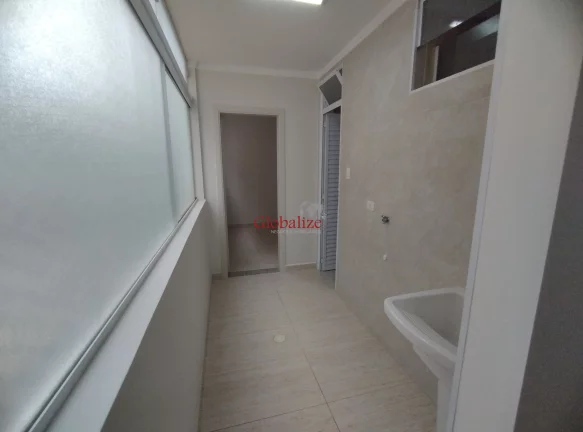 Imagem Apartamento de 3 dormitórios com vaga na rua da praia em Santos por R$965.000,00