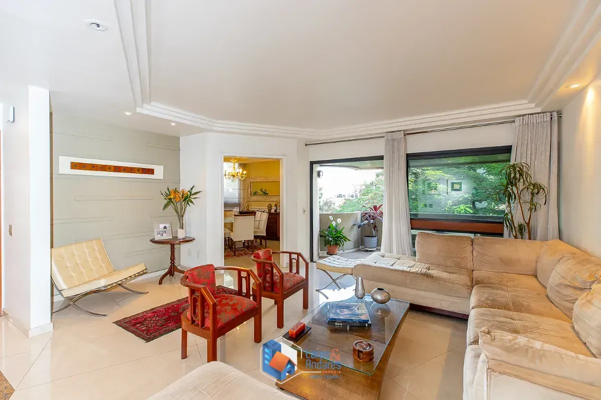 Imagem Apartamento para venda em Moema com 4 quartos, sendo 4 suítes, 200m²