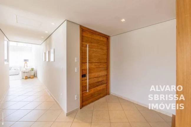 Imagem Casa clássica, mobiliada e climatizada, atemporal, toda atualizada e com muita luz natural. Condomínio Plaza Athenée Itu SP. at:1145m2 ac:460m2