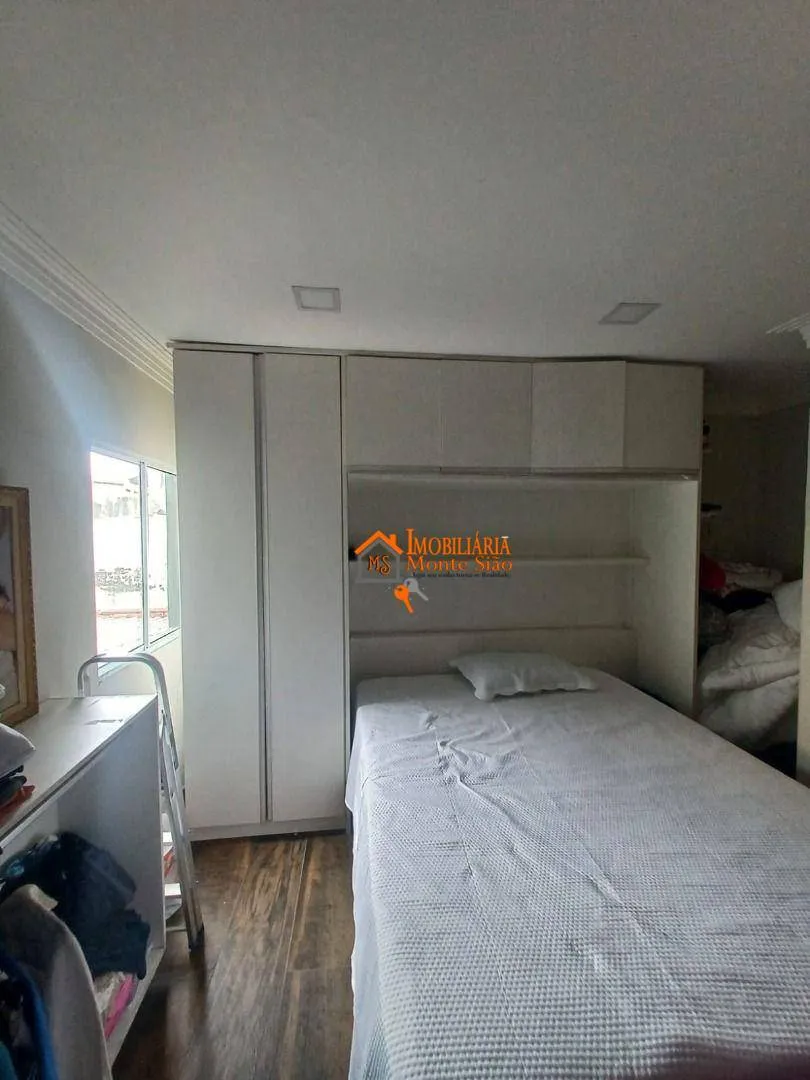 Imagem Sobrado com 3 dormitórios à venda, 275 m² por R$ 600.000,00 - Cocaia - Guarulhos/SP