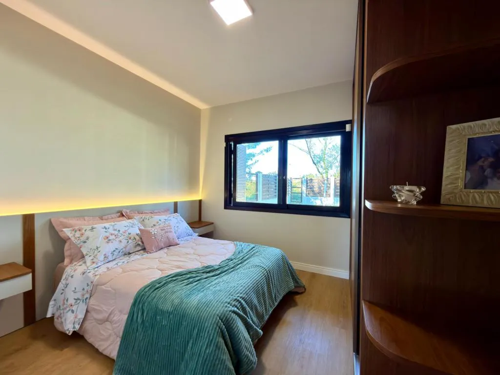 Imagem Casa 4 Dormitórios - Bairro Zona Norte