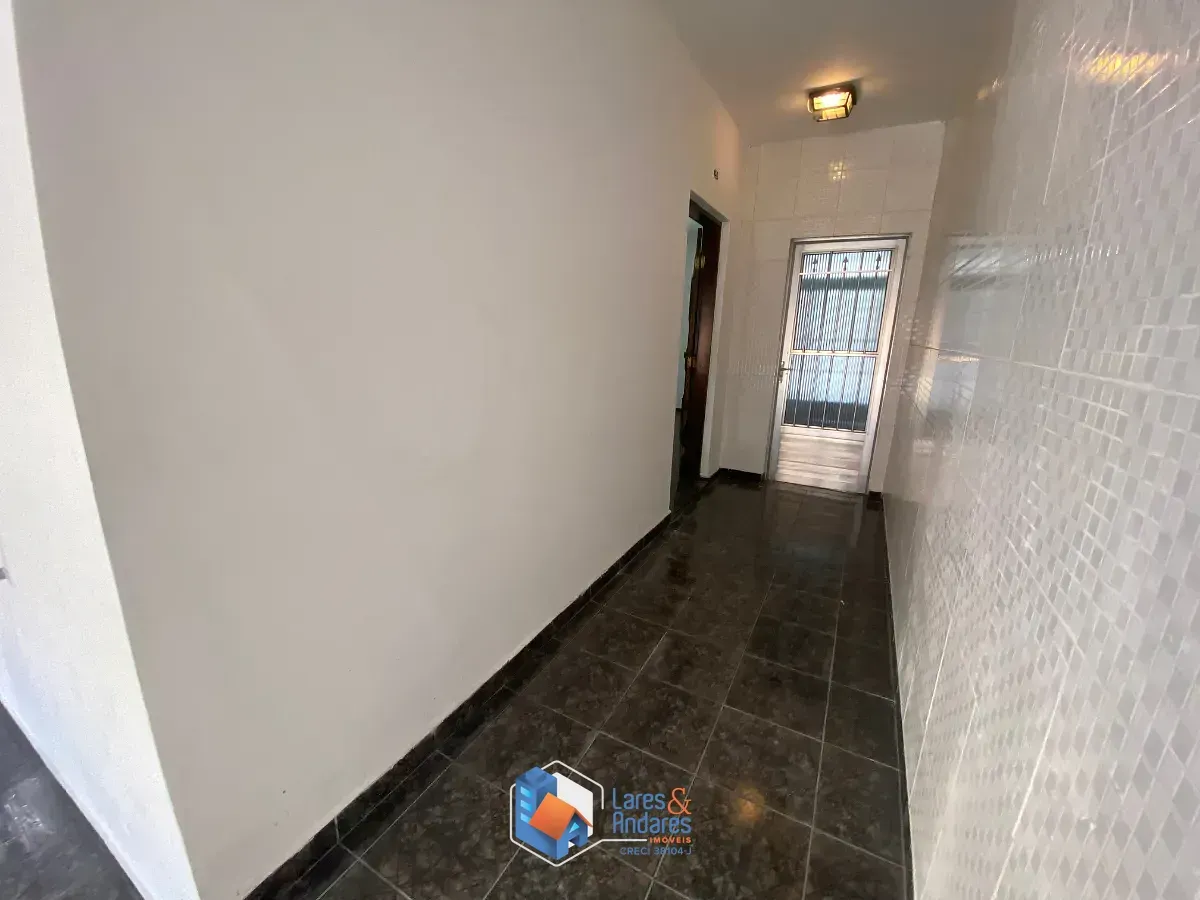 Imagem Sobrado para venda em Vila Babilônia com 4 quartos, sendo 1 suíte, 135m²