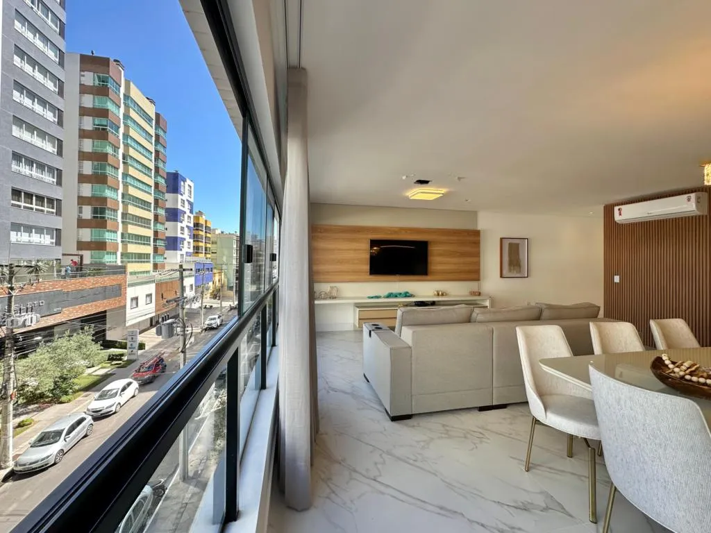Imagem Apartamento 4 Dormitórios - Bairro Navegantes