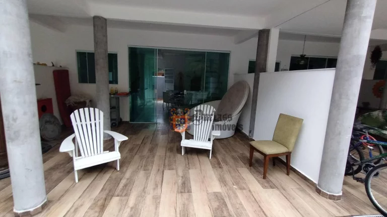 Foto do imóvel Sobrado com 4 dormitórios à venda, 110 m² por R$ 538.000,00 - Boiçucanga - São Sebastião/SP