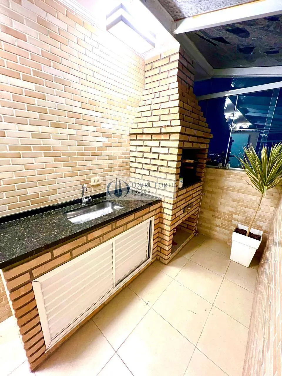 Imagem Linda Cobertura com 94m2, 2 vagas , 3 dormitórios