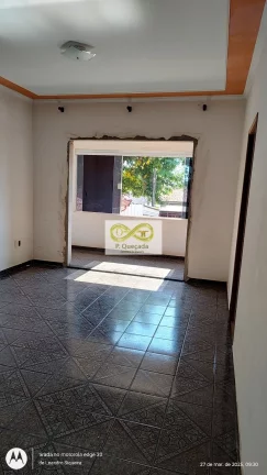 Imagem Magnífica Casa à Venda em Campinas-SP, Jardim São Gonçalo: 3 Quartos, 1 Suíte, 6 Vagas de Garagem, 230m² Área.