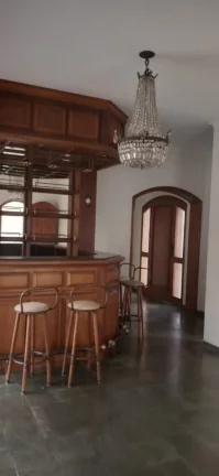 Imagem Residencia localizada no Estoril II, completa em armarios, 4 suítes.