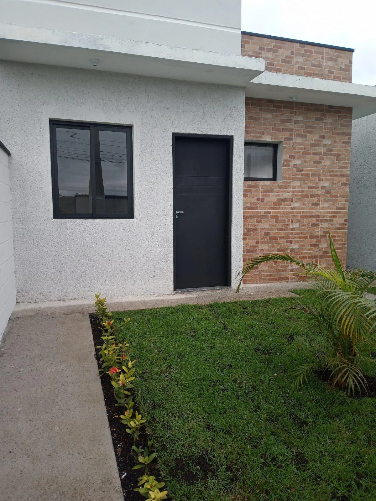 Imagem Sobrado com 2 Dormitorio(s) localizado(a) no bairro Botujuru em Mogi das Cruzes / Mato Grosso do Sul Ref.:80965373